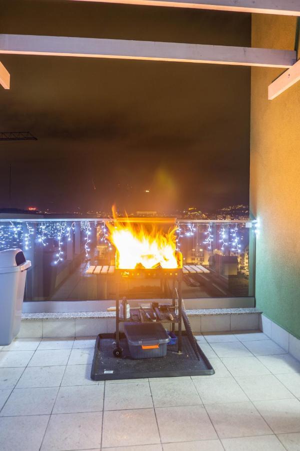 White Dream Penthouse With Jacuzzi Apartment Brasov Exterior photo