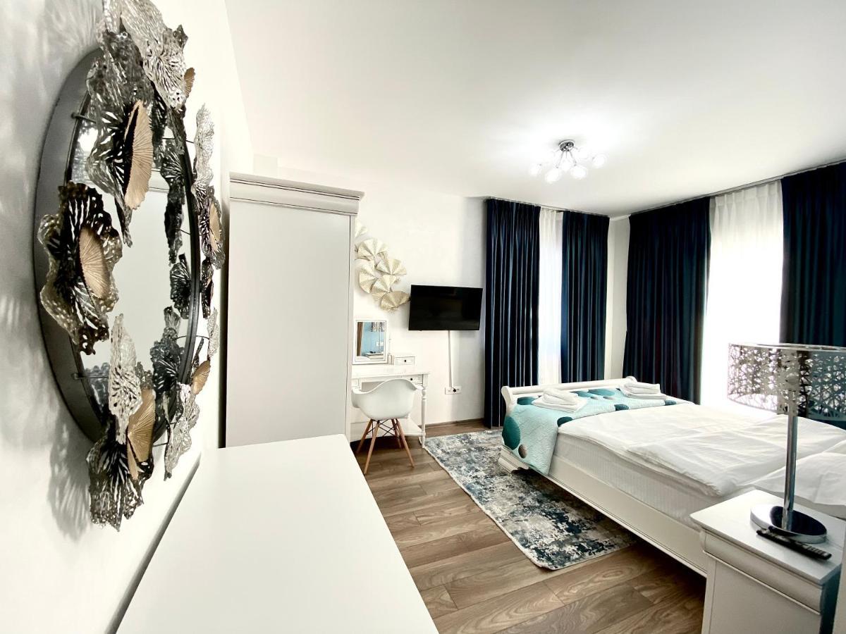White Dream Penthouse With Jacuzzi Apartment Brasov Exterior photo